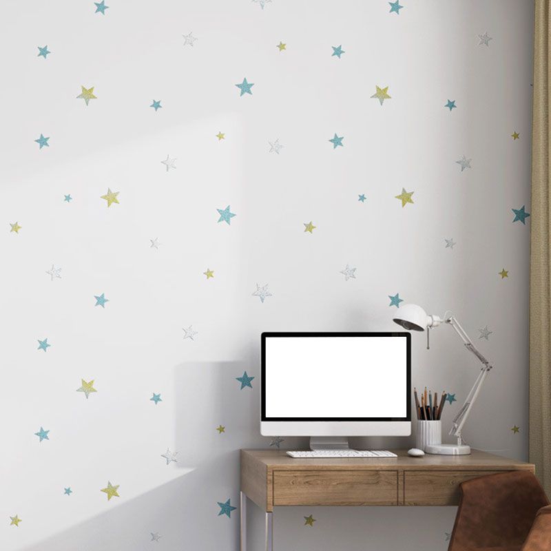 Simple Cartoon Star Wall Covering in Natural Color Non-Woven Material Wallpaper for Kids, 33' x 20.5"