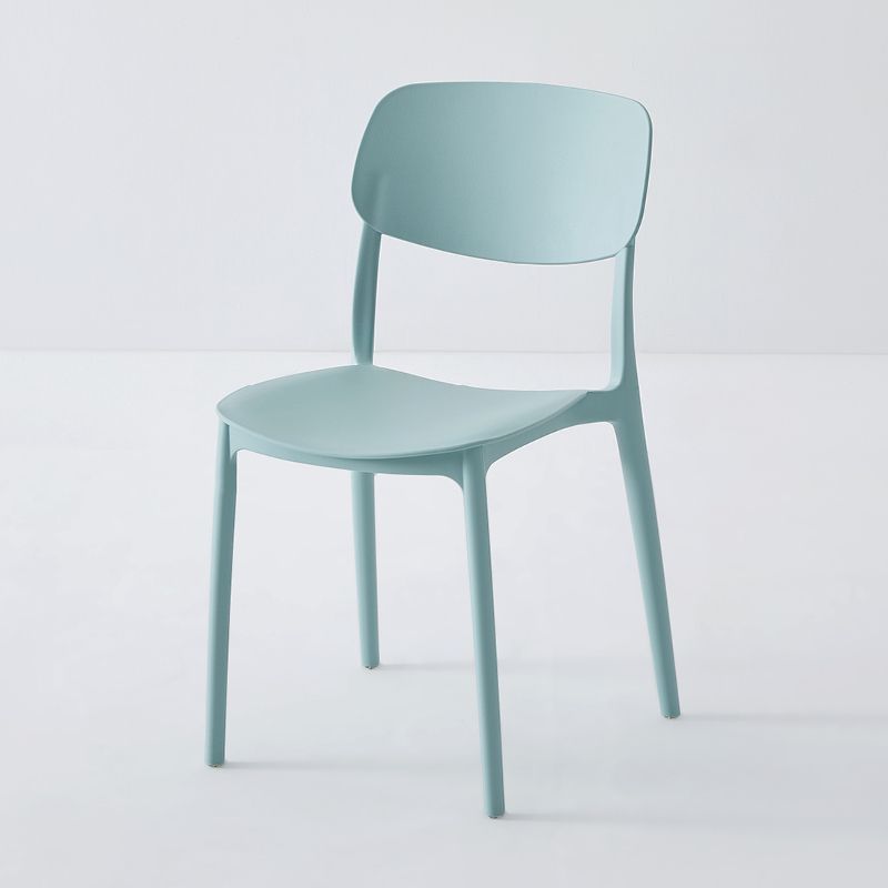 Scandinavian Matte Finish Plastic Side Chair Stackable Milk Tea Shop Dining Chair