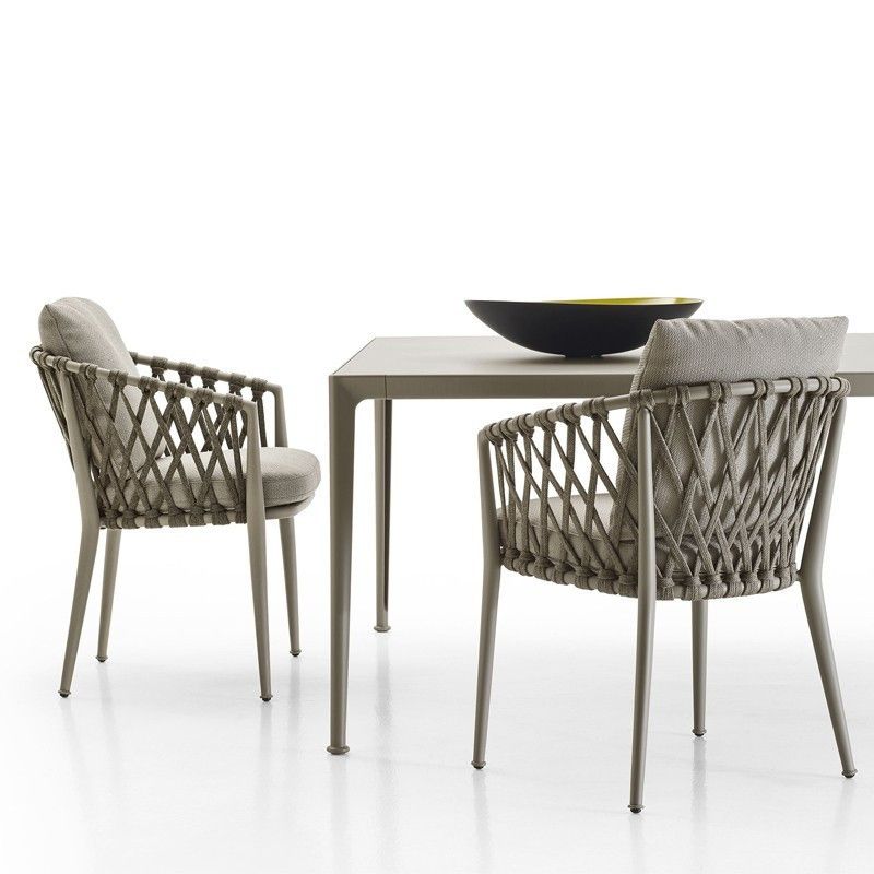 Contemporary Metal Outdoors Dining Chairs with Arm Outdoor Bistro Chairs