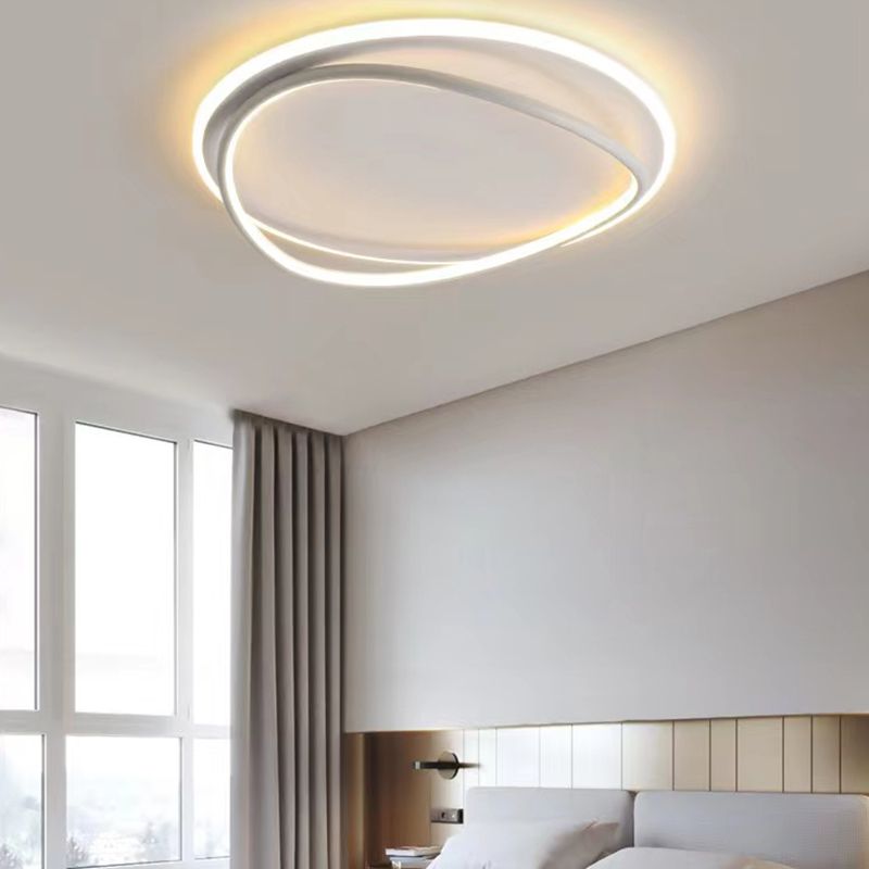 Round Shape Flush Mount Modern Style Metal 1 Light Led Flush Mount in White/Black