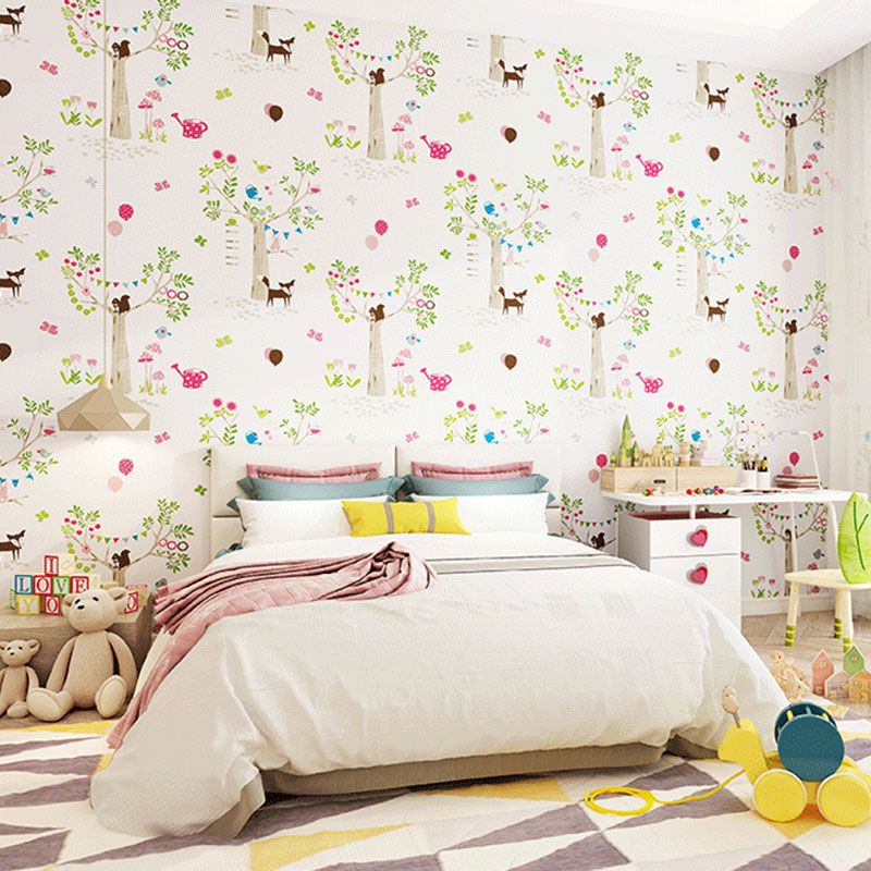 33' x 20.5" Simplicity Wallpaper Roll  for Girl's Bedroom with Floral Design in Natural Color