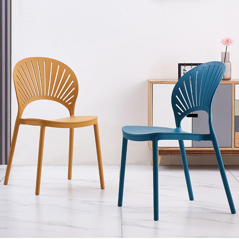 Scandinavian Milk Tea Shop Stacking Side Chair Matte Finish Plastic Dining Chair