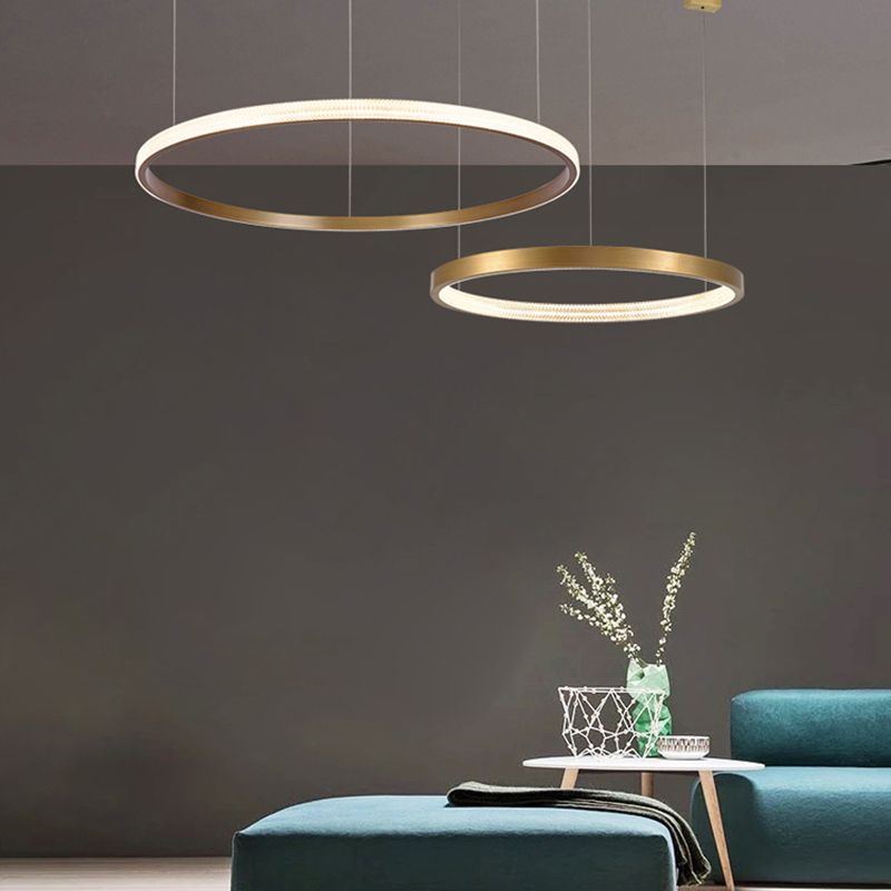 Circle Shade Metal Chandelier Lights Assemblées d'éclairage de lustre moderne en or