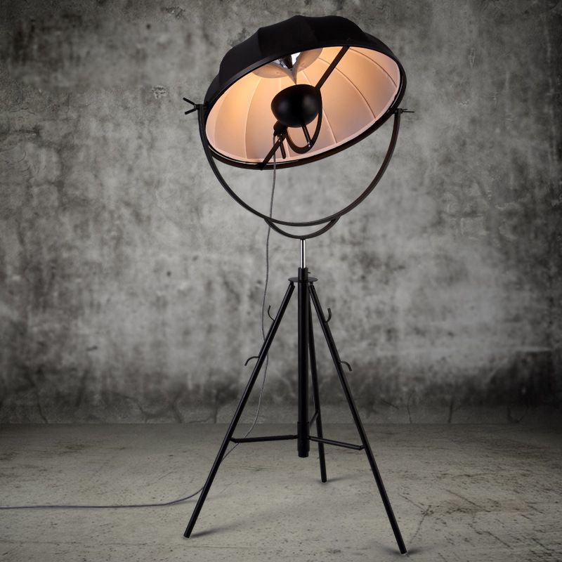 Hat Shaped Tripod Floor Lamp Art Deco Cast Iron 1-Head Living Room Standing Floor Light in Black/Grey