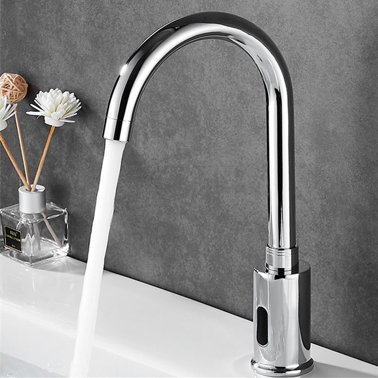 Modern Style Kitchen Faucet Gooseneck Touchless Kitchen Faucet