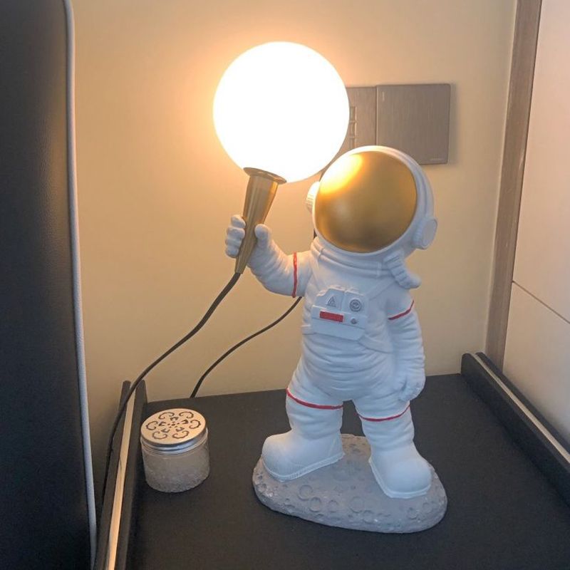 Modern Style Astronaut Shape Night Table Lamp Resin 1 Light Table Light