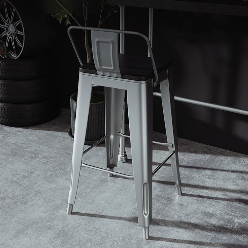 Taburete de barra de hierro plateado estilo de mostrador de espalda industrial con asiento cuadrado