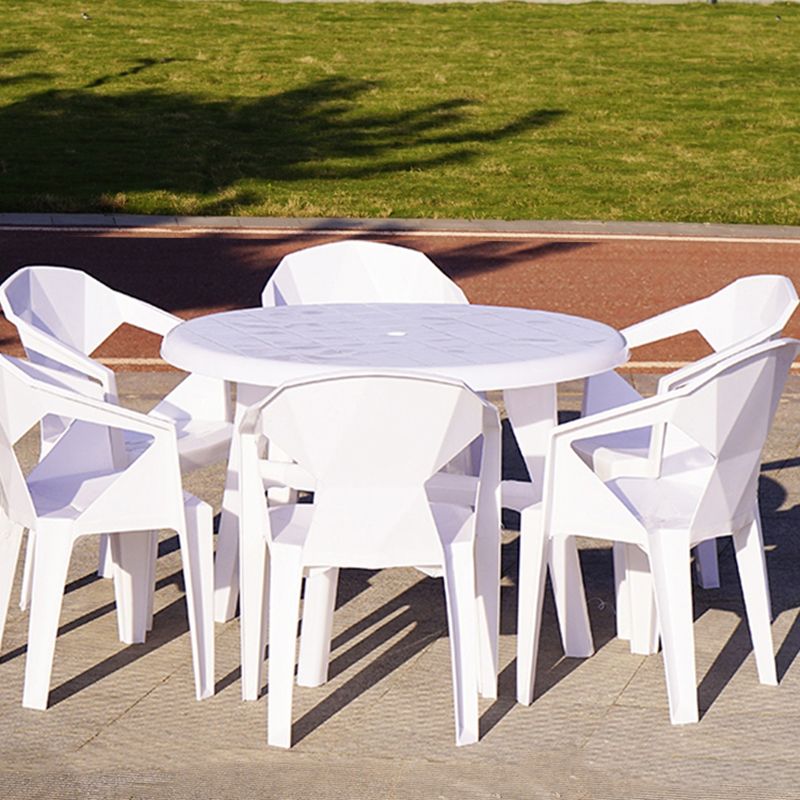Modern Plastic Patio Table Outdoor Dining Table with Umbrella Hole