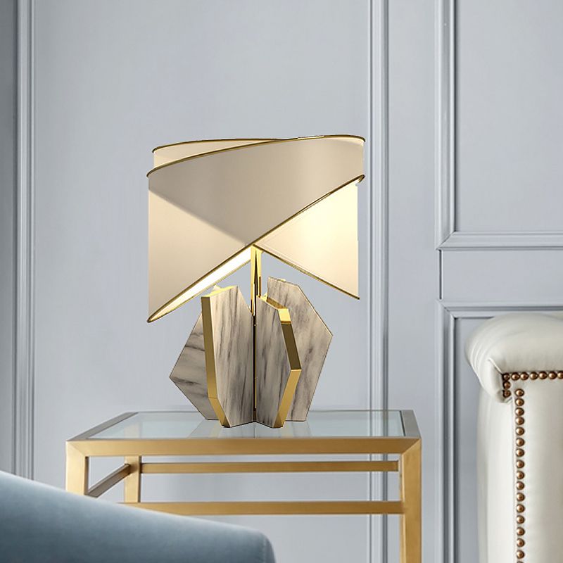 Stoff schattierte Tischlampe Moderne 1 Glühbirne Gold Schreibtisch hell mit grau geometrischer Marmorbasis