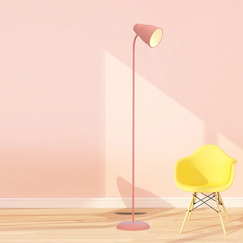 Style nordique Colorful Lampe Metal 47 "Lumière au sol haut pour le salon