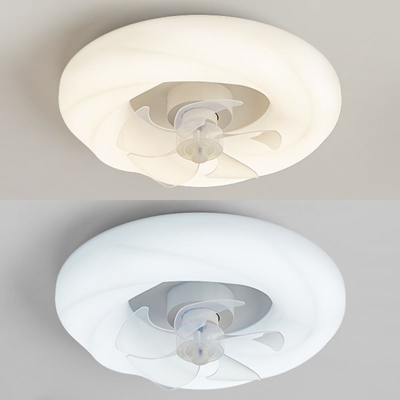 Metal Circular Ceiling Fan Light Nordic Style LED Ceiling Mounted Light