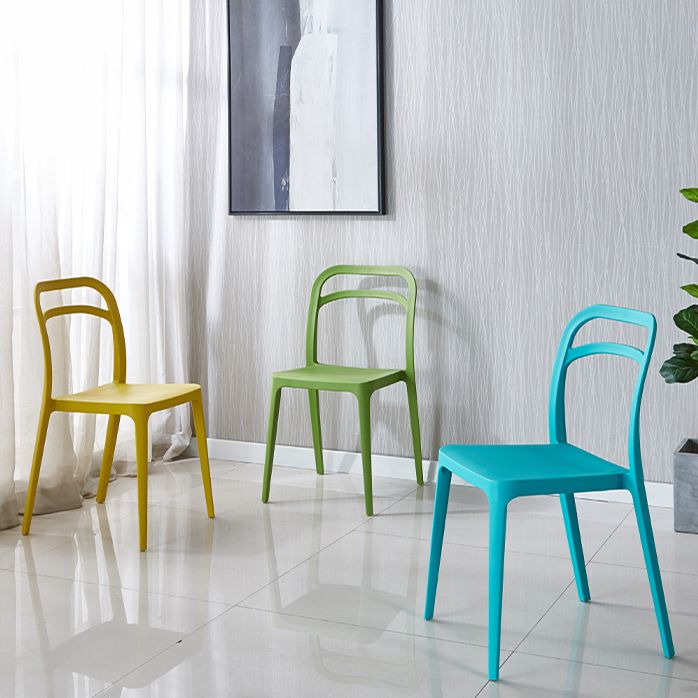 Contemporary Style Open Back Plastic Dining Side Chair for Home Use