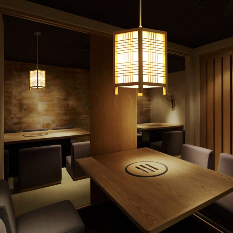 Handwoven Ceiling Light Modern Bamboo Single Restaurant Hanging Pendant Light in Wood