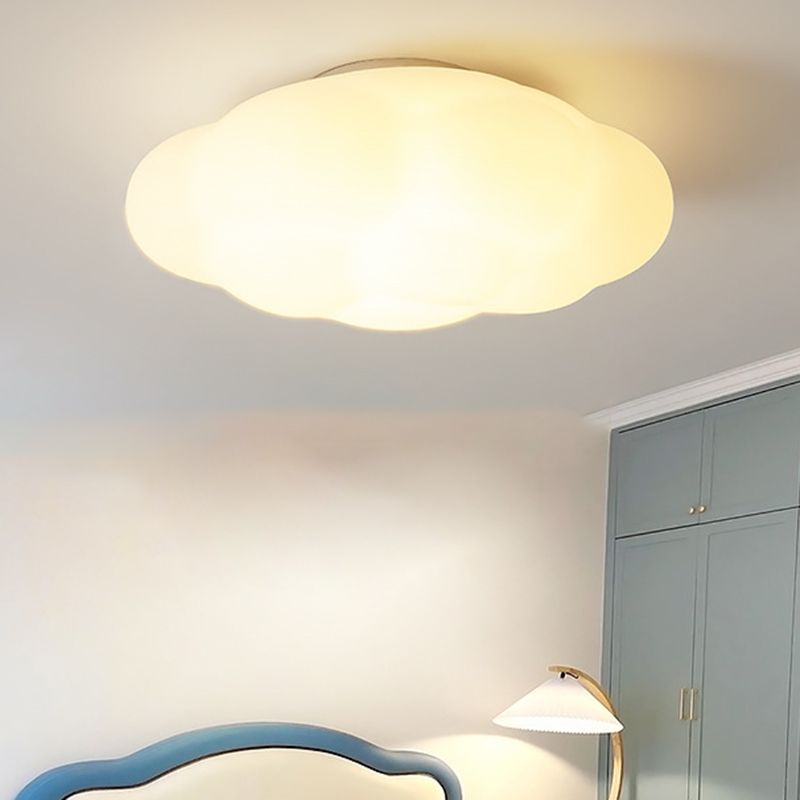 White Shaded Ceiling Light LED Modernism Flush Mount Lighting for Home