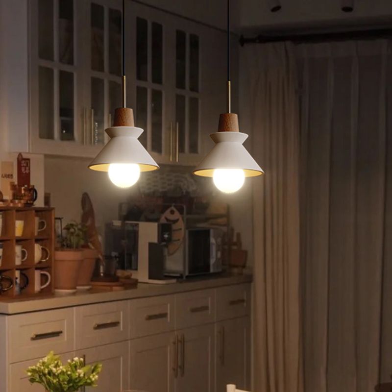 Wooden Hanging Light Modern Style Pendant Lighting Fixture for Dining Room