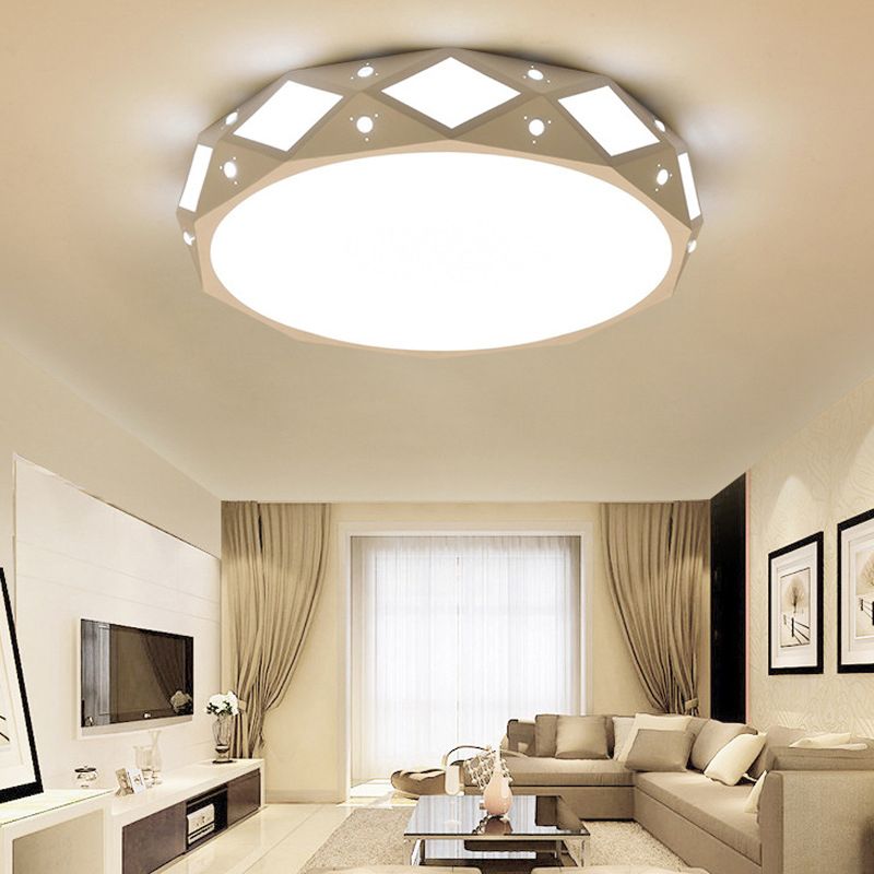 Metallic Drum Flush Ceiling Light Fixture Contemporary 18"/21.5" Dia LED White Flush Mounted Lamp in White/Warm Light