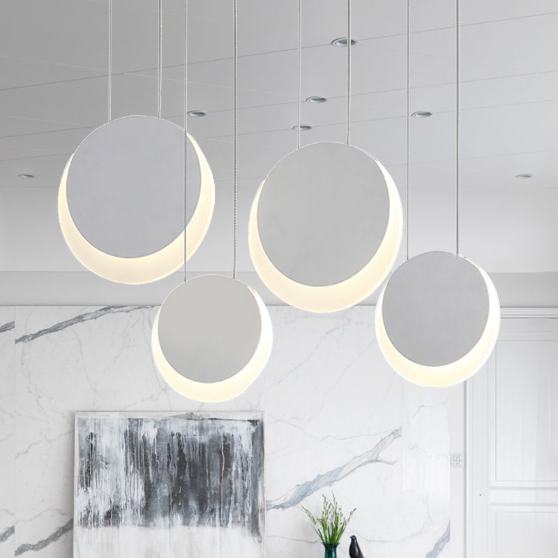 Apice multipla a forma di luna Metal Nordic Metal 3/4/5 Luci Cluster Bianco Luce a sospensione in luce calda/bianca