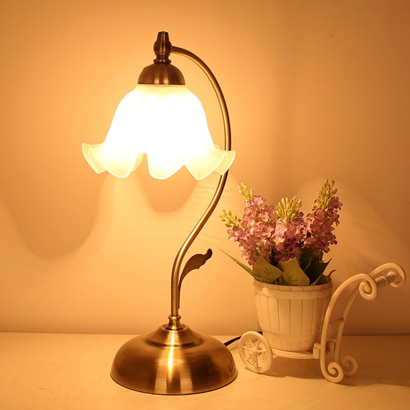 Moderner Stil Blumenform Tischlampe Glas 1 Lichttisch Licht