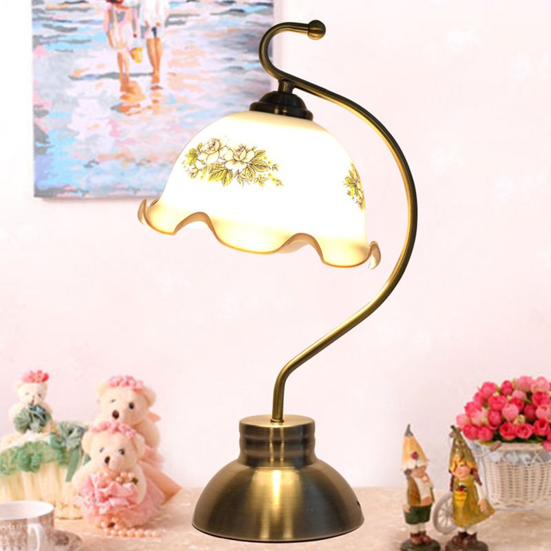 1-Head Bowl-Like Night Light Traditional Brushed Brass Milky Glass Scalloped Table Lamp for Study Room