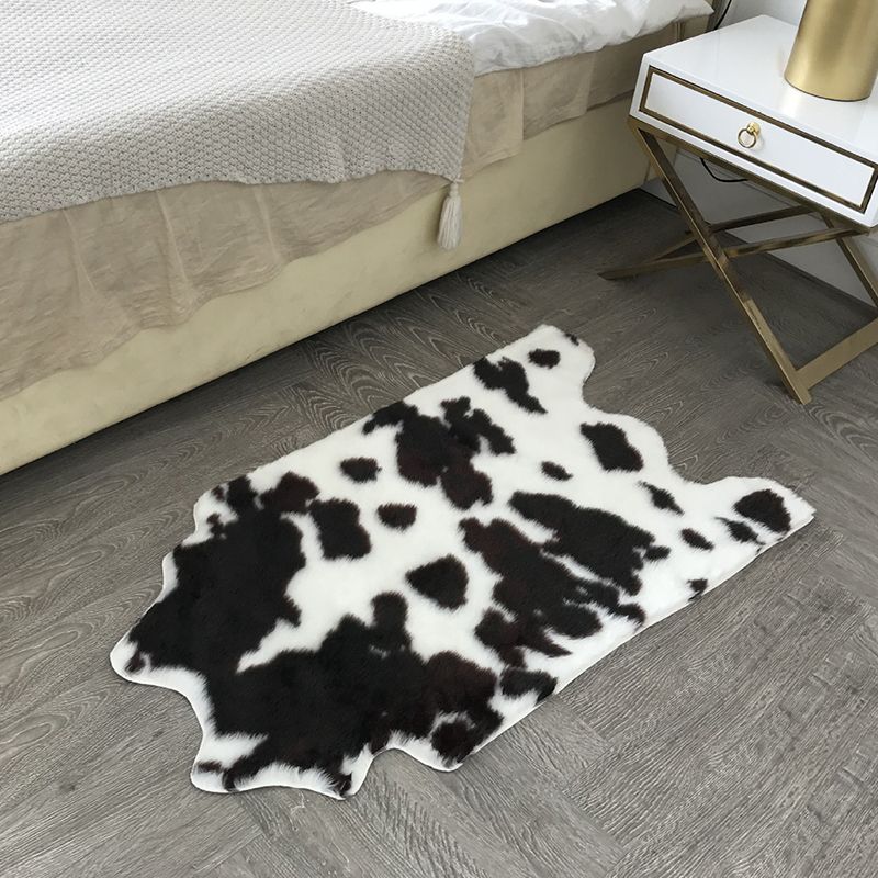 Fancy Cow Skin Print Rug Black-White Modern Carpet Synthetics Machine Washable Stain Resistant Non-Slip Rug for Room