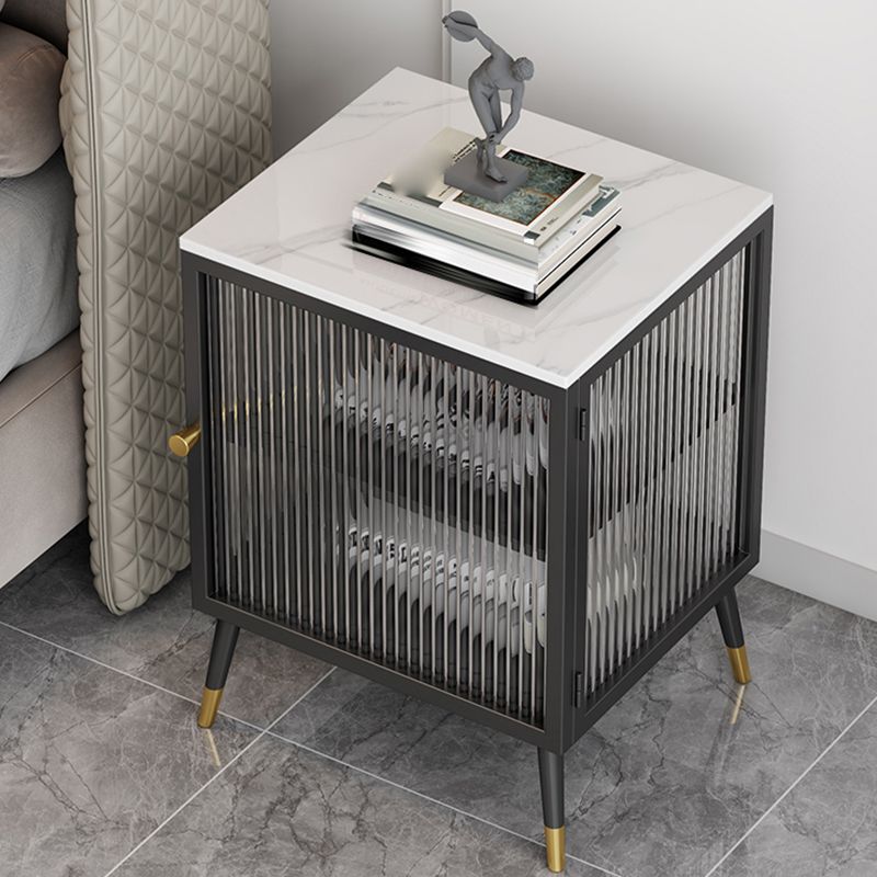 Contemporary Bedside Cabinet Metal Accent Table Nightstand with Door