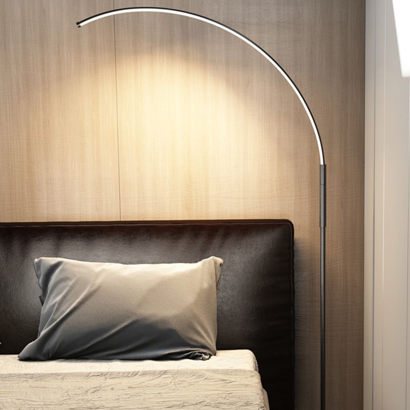 Modern Style Linear Shape Floor Lighting Metal 1 Light Floor Light for Bedroom