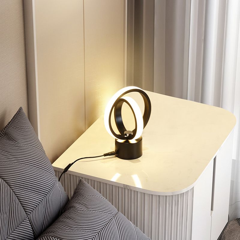 Modern Style Linear Shape Table Lighting Metal Table Lamp for Bedroom