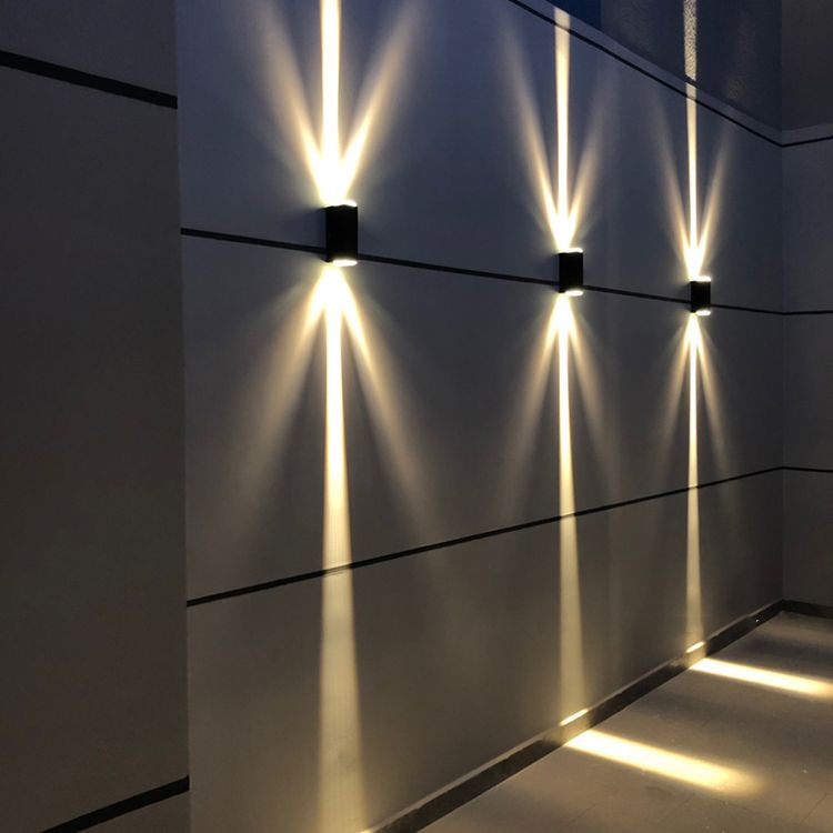 Modern Concise LED Water Wall Lámpara de pared de aluminio Rectangular Filllight para espacios exteriores