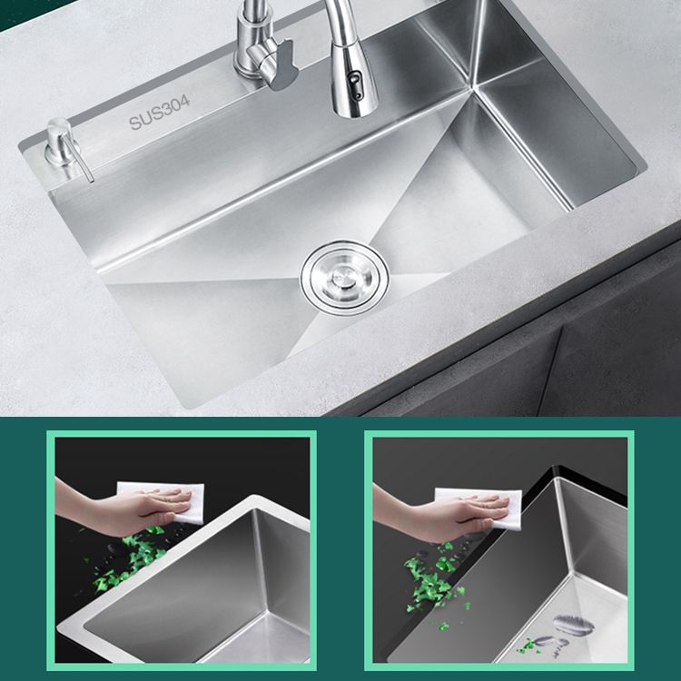 Classic Style Kitchen Sink Stainless Steel Colorfast Kitchen Sink with Drain Strainer Kit