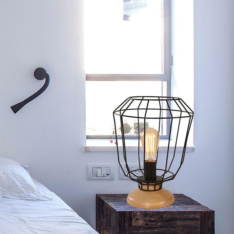 1 Bulb Table Lamp Industrial Stylish Pear/Barrel Shade Metal and Wood Task Lamp with Wire Guard in Black for Bedroom