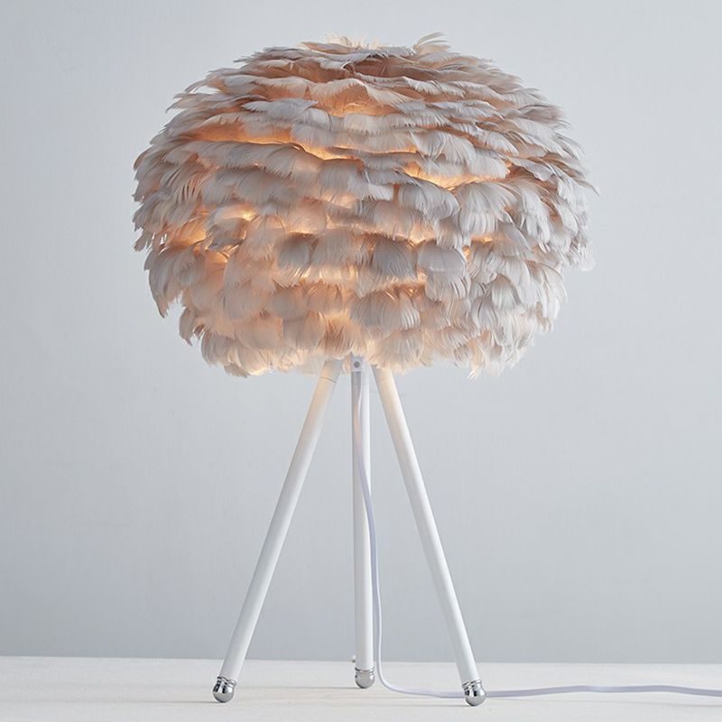 Feather Sphere Table Lighting Nordic 1 Head Nightstand Lamp with Metallic Tripod for Living Room