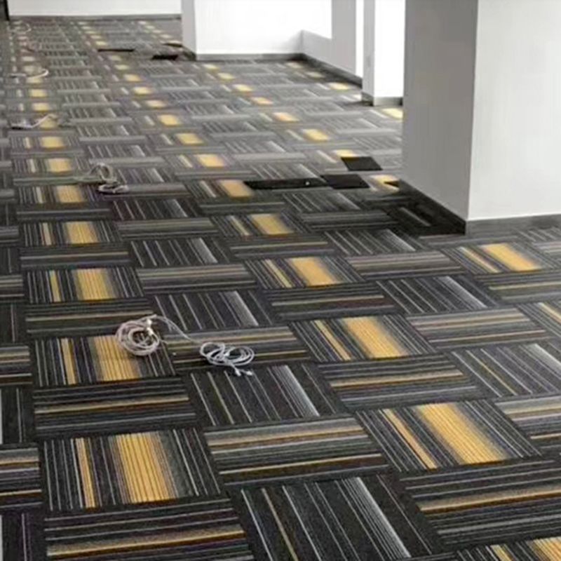 Office Level Loop Carpet Tile Multi-Color Fade Resistant Loose Lay Indoor Carpet Tiles