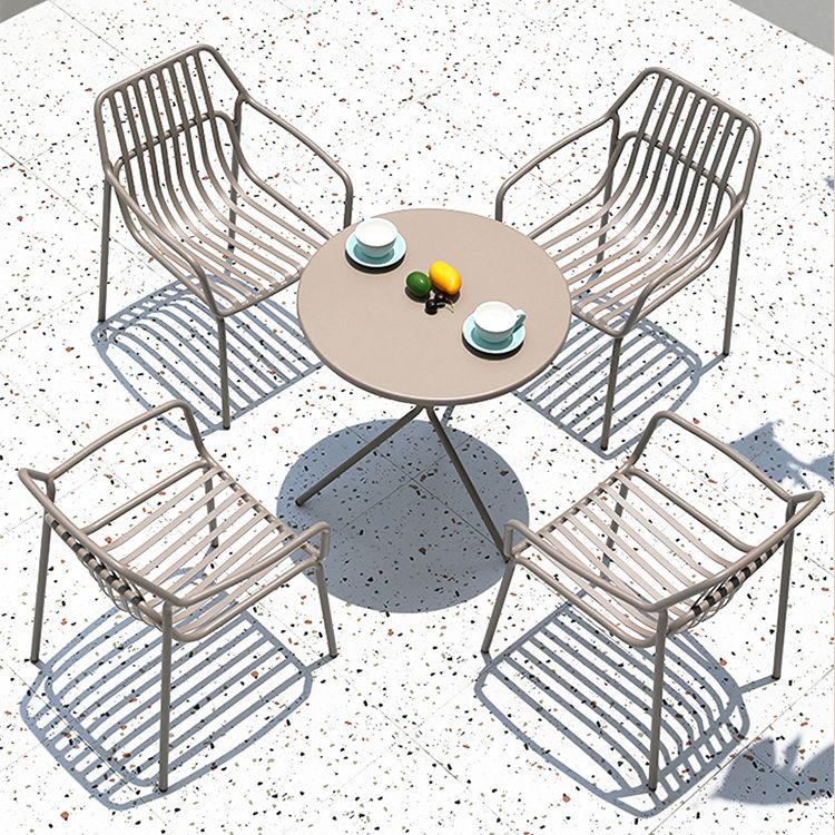 Contemporary Metal Dining Table Outdoor Table with Tripod Base