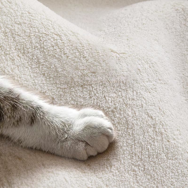 Alfombra de alfombra casual de beige alfombra rayada de poliéster alfombra de respaldo sin deslizamiento para sala de estar