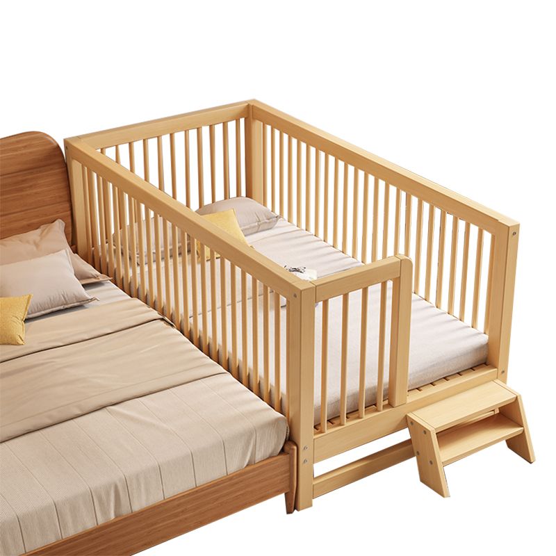 Contemporary Nursery Crib with Adjustable Height in Natural Wood