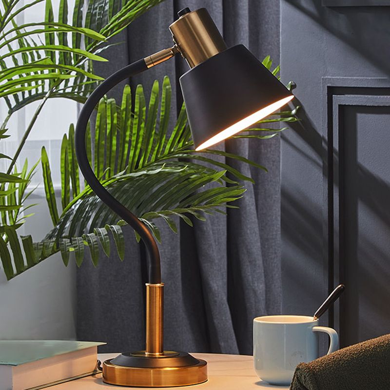 Cone 1 Light Table Lamp Mid-Century Modern Metal Night Table Lamps in Black