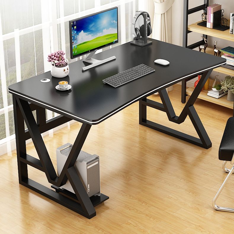 Industrial Black and White Gaming Desk Cable Management Computer Desk for Dormitory