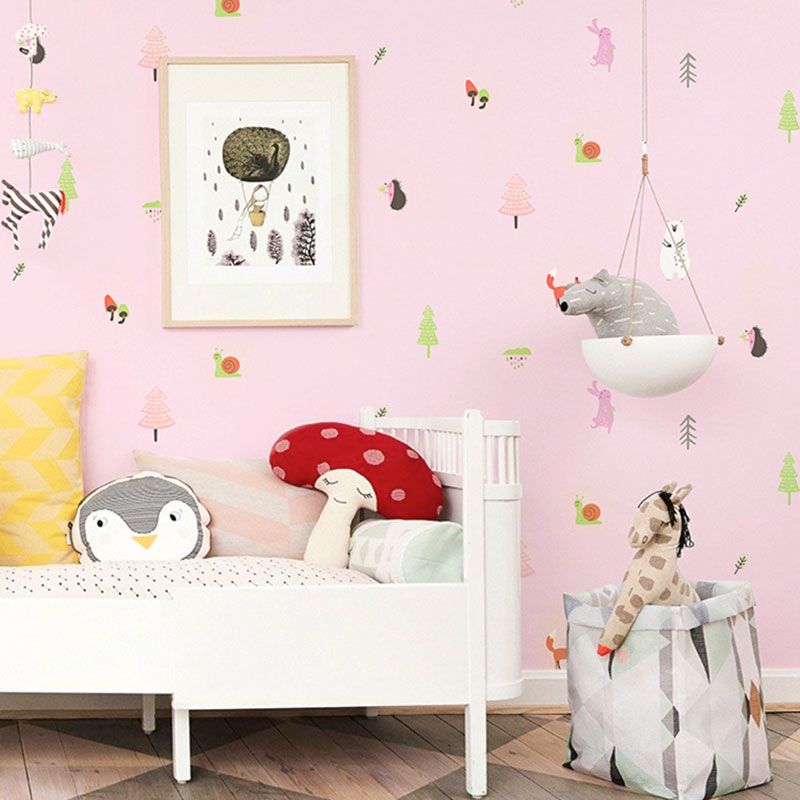 Contemporary Animal Wallpaper Roll for Children's Bedroom with Cartoon Animal Design in Pastel Color