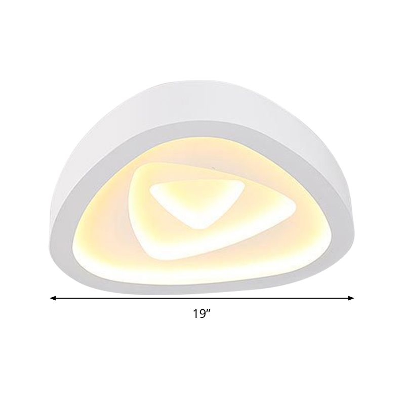 Nordic Style Triangle Ceiling Flush Light 16.5 "19" /20.5 " W Acryl White LED Indoor Lighting in Warm/White/Remote Control Stepless Dimming