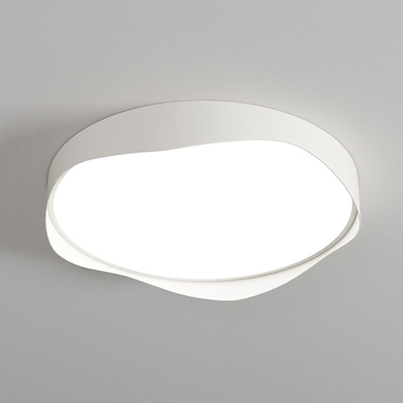 Contemporary LED Ceiling Lamp White Metal Indoor Flush Mount Lighting