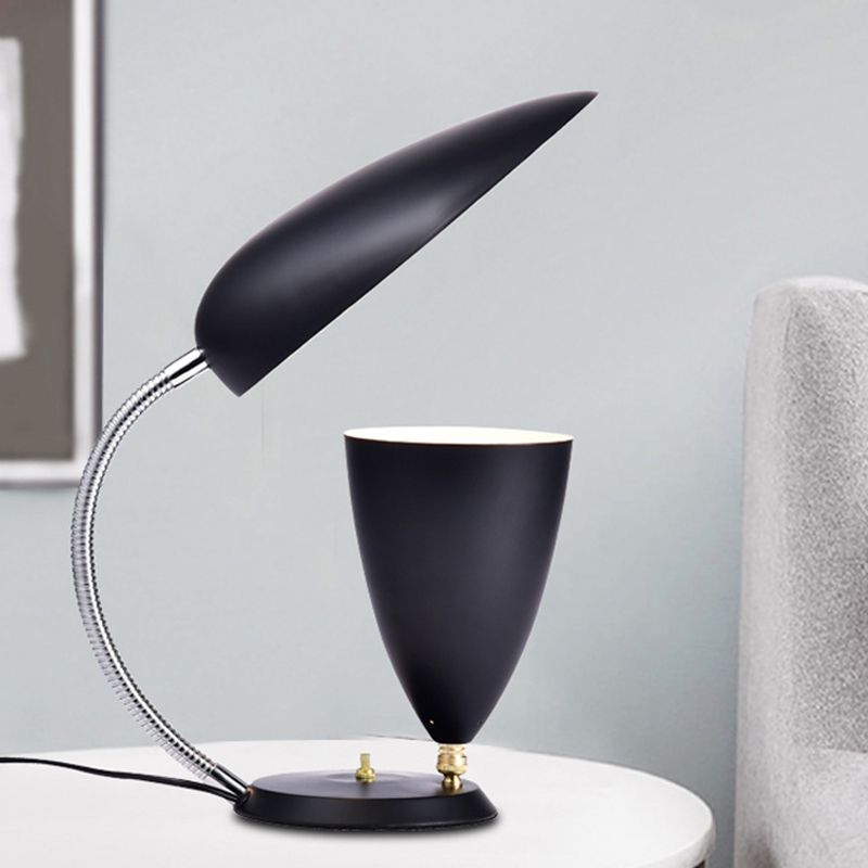 Eisen scharfe Zungen- und Kegeltisch -Leuchtstoff -Moderne -LED -Lesenlampe in Weiß/Schwarz/Grau mit einstellbarem Arm