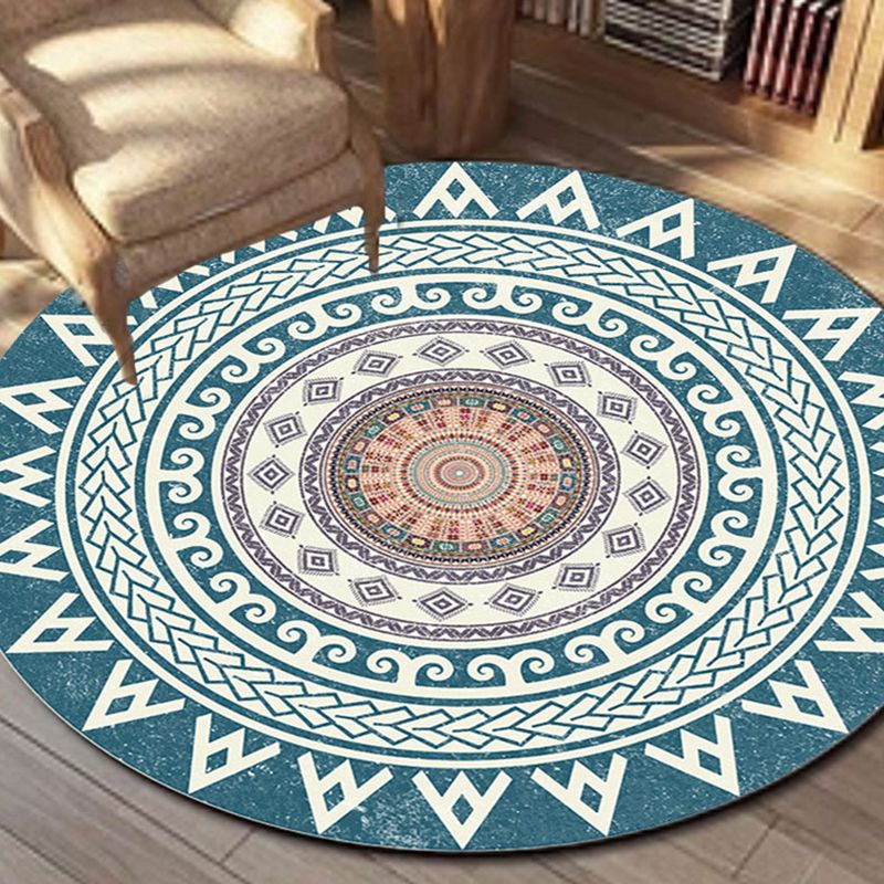 Round Ethnic Pattern Rug Polyester Antique Indoor Carpet Stain Resistant Area Rug for Living Room