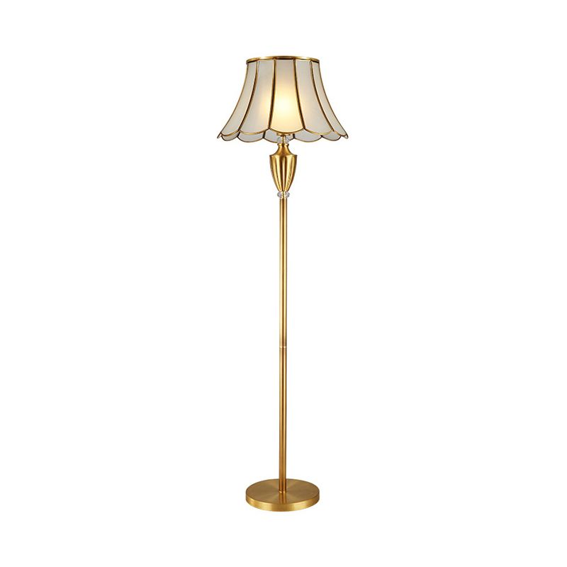 Traditional Flared Stand Up Lamp Single-Bulb Scalloped Glass Floor Lighting in Brass