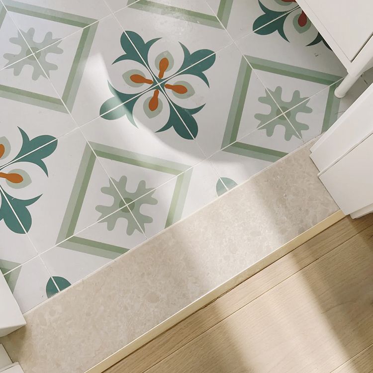 Patterned Singular Tile Ceramic Floor Tile with Square Shape