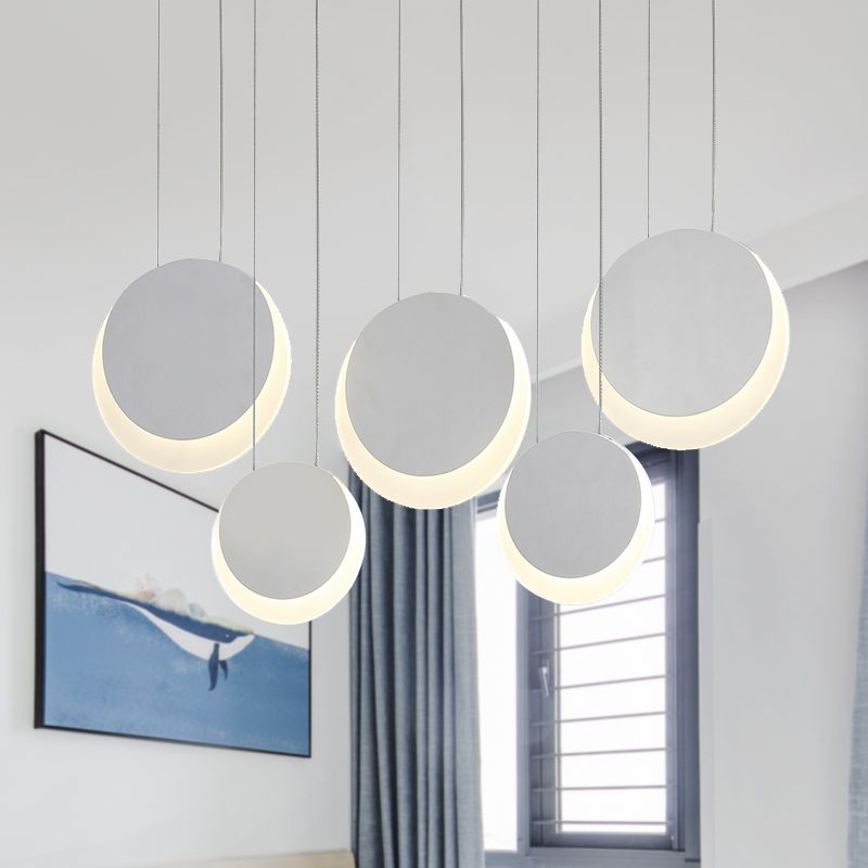 Apice multipla a forma di luna Metal Nordic Metal 3/4/5 Luci Cluster Bianco Luce a sospensione in luce calda/bianca