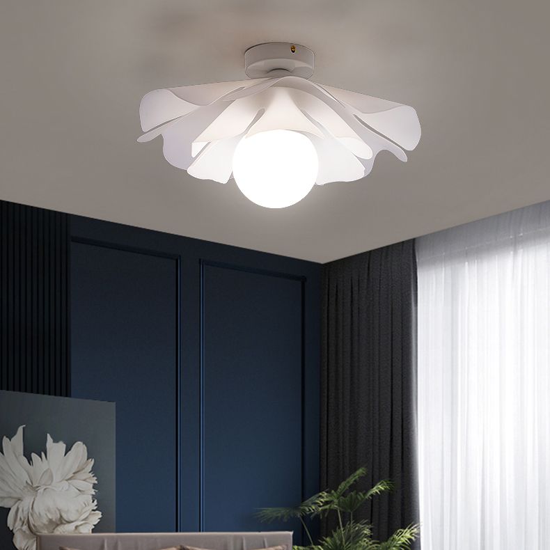 Modernism Ceiling Lamp Flower Acrylic Lighting Fixture in White for Bedroom