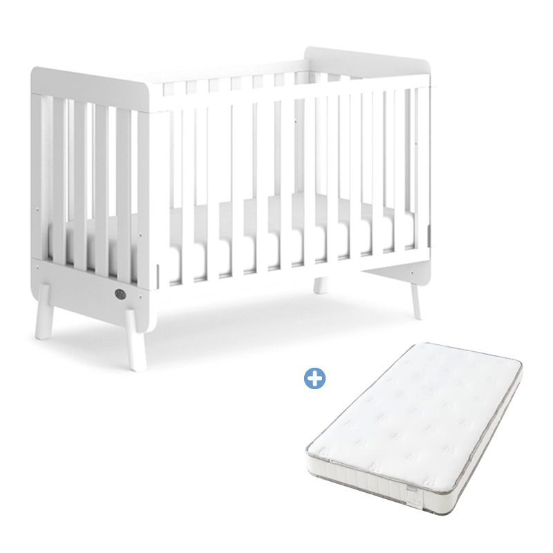 Nordic Style Bedroom Crib Solid Wood 3-In-1 Convertible Crib