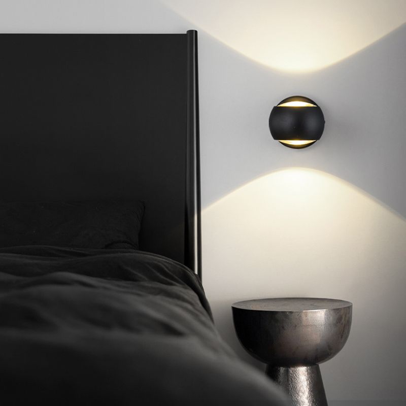 Metal Wall Lamp Modern Style Globe Shape Wall Mounted Lighting for Bedroom