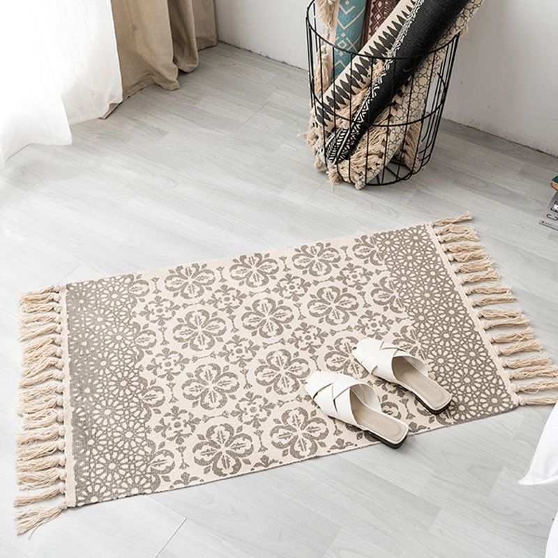 Beige Bohemian Rug Cotton Ethnic Pattern Carpet Fringe Indoor Rug for Home Decoration