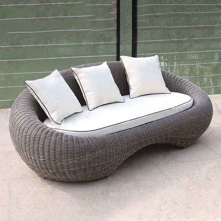 Contemporary Metal Patio Daybed Water Resistant and UV Resistant Patio Daybed